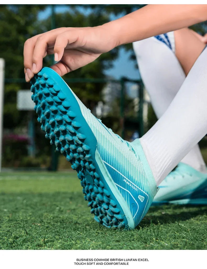 Men Professional Training Football Boots Ultralight Soccer Shoes Unisex Wholesale Women Breathable Drop Shipping Indoor Futsal